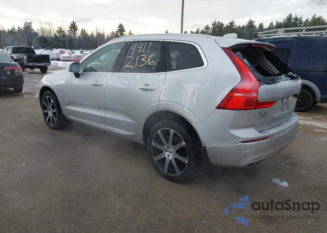 2021 Volvo Xc60 T5 Inscription z USA, uszkodzony, nr VIN YV4102RL1M1753613